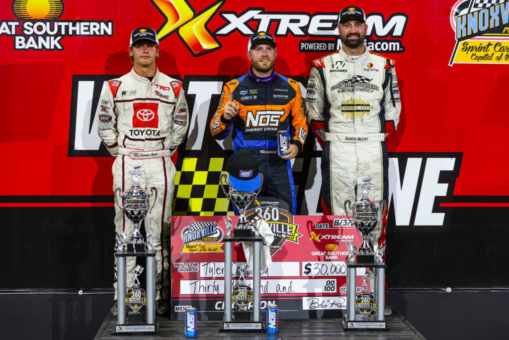 Knoxville Saturday night podium