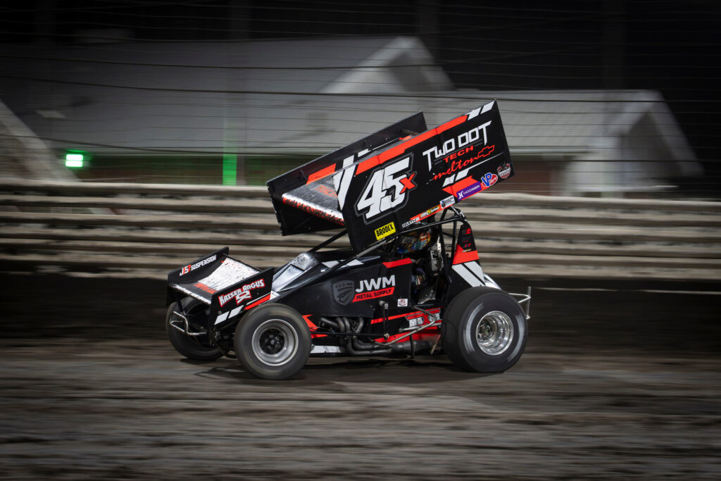 Kyler Johnson racing his #45X Sprint Car at Knoxville
